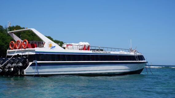Ticket Smiling Express Fast Boat: The Best Boat to Gili/Lombok