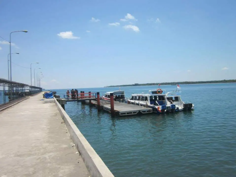 Padang Bai → Bangsal